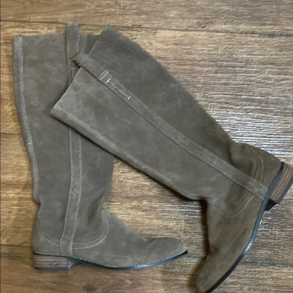 Very Volatile Womens Suede Riding Boots Tan Neutral Brown 8 Taupe